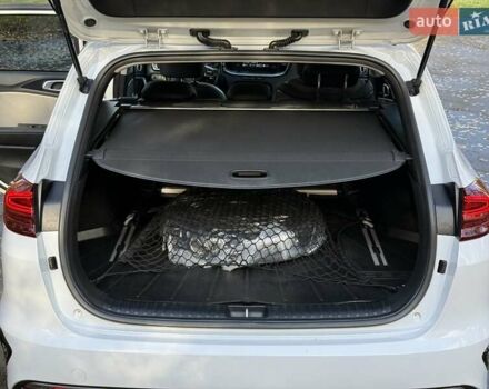 Білий Кіа Сід, об'ємом двигуна 1.6 л та пробігом 83 тис. км за 17200 $, фото 37 на Automoto.ua