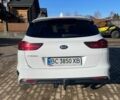 Белый Киа Сид, объемом двигателя 1.6 л и пробегом 175 тыс. км за 17700 $, фото 4 на Automoto.ua