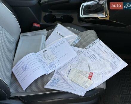 Білий Кіа Сід, об'ємом двигуна 1.6 л та пробігом 83 тис. км за 17200 $, фото 40 на Automoto.ua
