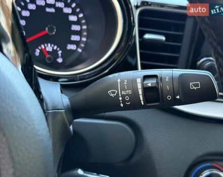 Білий Кіа Сід, об'ємом двигуна 1.6 л та пробігом 83 тис. км за 17200 $, фото 22 на Automoto.ua