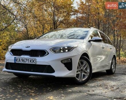 Білий Кіа Сід, об'ємом двигуна 1.6 л та пробігом 83 тис. км за 17200 $, фото 3 на Automoto.ua