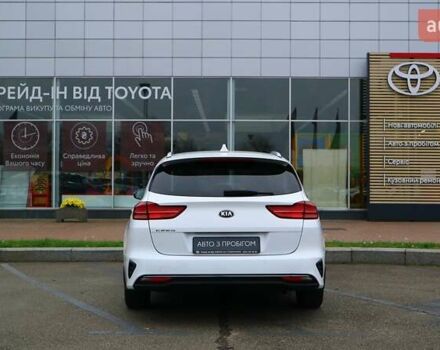Белый Киа Сид, объемом двигателя 1.37 л и пробегом 33 тыс. км за 15432 $, фото 3 на Automoto.ua