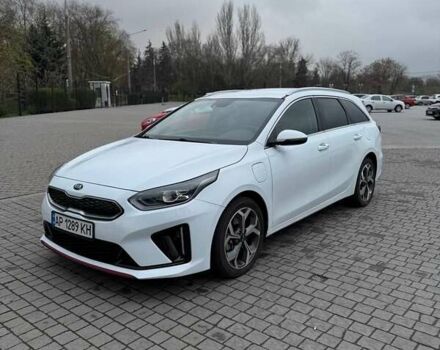 Белый Киа Сид, объемом двигателя 1.58 л и пробегом 58 тыс. км за 17799 $, фото 2 на Automoto.ua