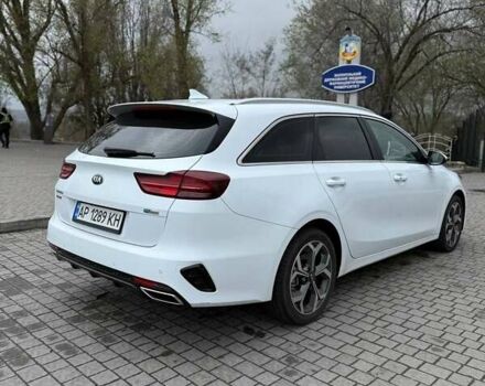 Белый Киа Сид, объемом двигателя 1.58 л и пробегом 58 тыс. км за 17799 $, фото 7 на Automoto.ua