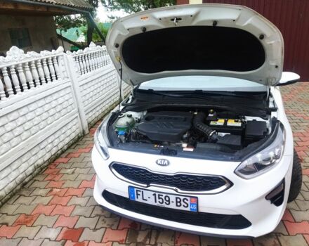 Белый Киа Сид, объемом двигателя 2 л и пробегом 190 тыс. км за 14200 $, фото 21 на Automoto.ua