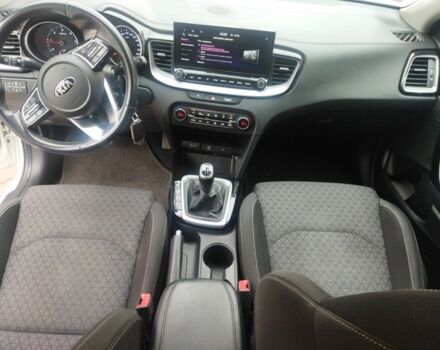 Белый Киа Сид, объемом двигателя 2 л и пробегом 190 тыс. км за 14200 $, фото 15 на Automoto.ua