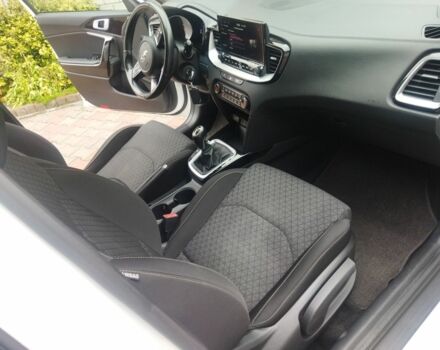 Белый Киа Сид, объемом двигателя 2 л и пробегом 190 тыс. км за 14200 $, фото 1 на Automoto.ua