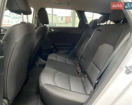 Белый Киа Сид, объемом двигателя 1.59 л и пробегом 57 тыс. км за 17790 $, фото 34 на Automoto.ua