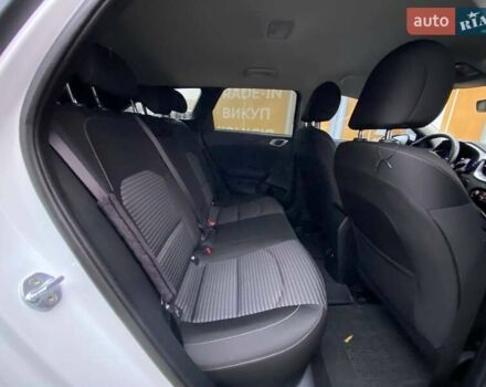 Белый Киа Сид, объемом двигателя 1.6 л и пробегом 28 тыс. км за 17800 $, фото 15 на Automoto.ua