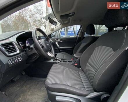 Белый Киа Сид, объемом двигателя 1.6 л и пробегом 28 тыс. км за 17800 $, фото 9 на Automoto.ua
