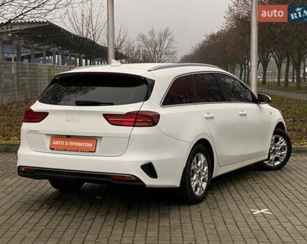 Белый Киа Сид, объемом двигателя 1.6 л и пробегом 28 тыс. км за 17800 $, фото 5 на Automoto.ua