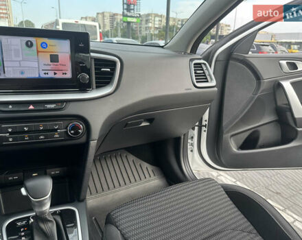 Белый Киа Сид, объемом двигателя 1.59 л и пробегом 10 тыс. км за 18500 $, фото 32 на Automoto.ua