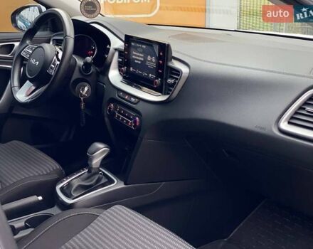 Белый Киа Сид, объемом двигателя 1.6 л и пробегом 28 тыс. км за 17800 $, фото 11 на Automoto.ua