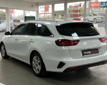 Белый Киа Сид, объемом двигателя 1.59 л и пробегом 57 тыс. км за 17790 $, фото 7 на Automoto.ua