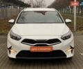 Белый Киа Сид, объемом двигателя 1.6 л и пробегом 28 тыс. км за 17800 $, фото 1 на Automoto.ua