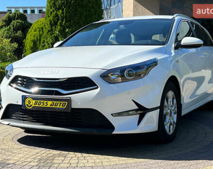 Белый Киа Сид, объемом двигателя 1.6 л и пробегом 11 тыс. км за 19999 $, фото 2 на Automoto.ua