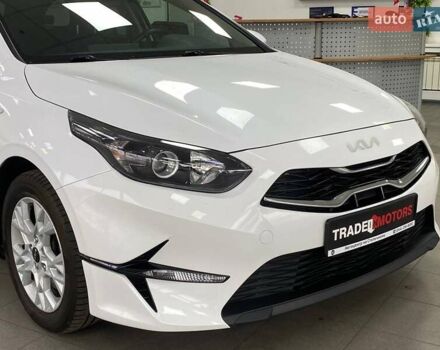 Белый Киа Сид, объемом двигателя 1.58 л и пробегом 57 тыс. км за 17990 $, фото 2 на Automoto.ua