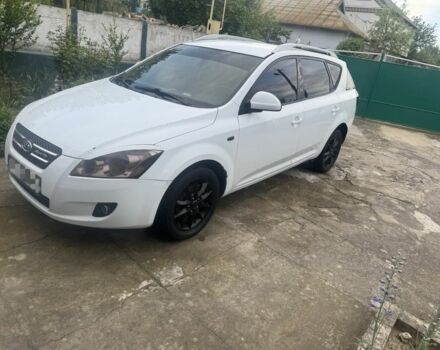 Белый Киа Сид, объемом двигателя 1.6 л и пробегом 386 тыс. км за 5000 $, фото 1 на Automoto.ua