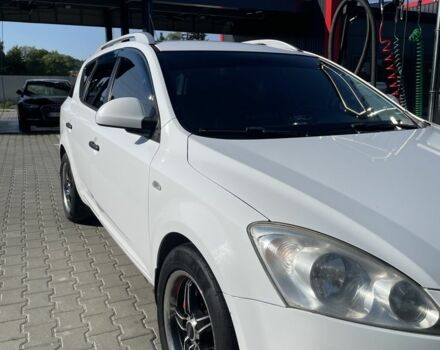 Белый Киа Сид, объемом двигателя 1.6 л и пробегом 212 тыс. км за 6105 $, фото 1 на Automoto.ua