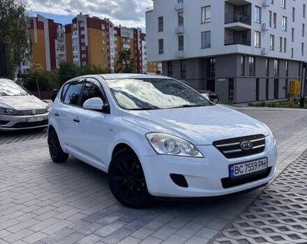 Білий Кіа Сід, об'ємом двигуна 1.6 л та пробігом 116 тис. км за 6900 $, фото 1 на Automoto.ua