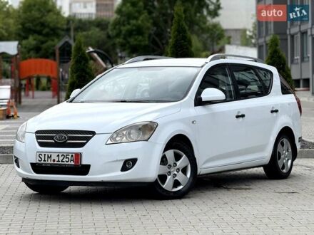 Кіа Сід 2008 у Хмельницькому на Automoto.ua Білий Кіа Сід, об'ємом двигуна 1.59 л та пробігом 236 тис. км за 4999 $, фото 1 на Automoto.ua