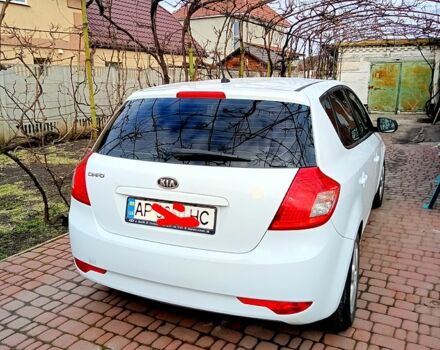 Білий Кіа Сід, об'ємом двигуна 1.4 л та пробігом 210 тис. км за 6800 $, фото 1 на Automoto.ua