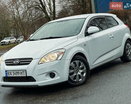Білий Кіа Сід, об'ємом двигуна 1.4 л та пробігом 178 тис. км за 4777 $, фото 1 на Automoto.ua