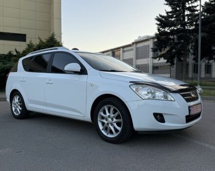 Белый Киа Сид, объемом двигателя 1.6 л и пробегом 220 тыс. км за 7500 $, фото 1 на Automoto.ua