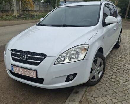 Білий Кіа Сід, об'ємом двигуна 1.4 л та пробігом 260 тис. км за 5300 $, фото 1 на Automoto.ua