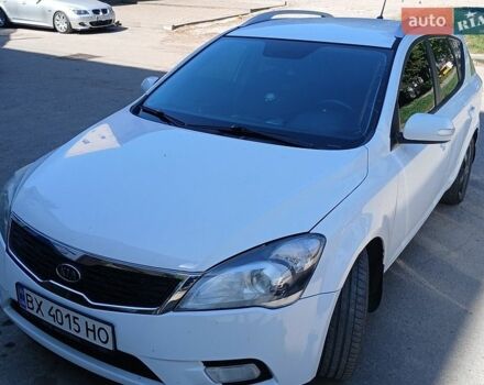 Белый Киа Сид, объемом двигателя 1.6 л и пробегом 265 тыс. км за 6500 $, фото 1 на Automoto.ua