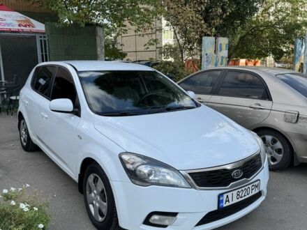 Білий Кіа Сід, об'ємом двигуна 1.6 л та пробігом 350 тис. км за 6750 $, фото 1 на Automoto.ua