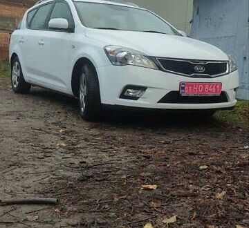 Белый Киа Сид, объемом двигателя 1.6 л и пробегом 100 тыс. км за 7200 $, фото 1 на Automoto.ua