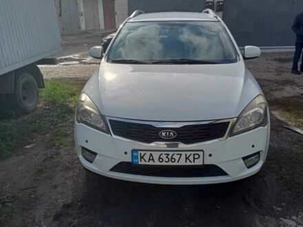 Киа Сид 2010 в Ставище на Automoto.ua Белый Киа Сид, объемом двигателя 1.4 л и пробегом 192 тыс. км за 6000 $, фото 1 на Automoto.ua