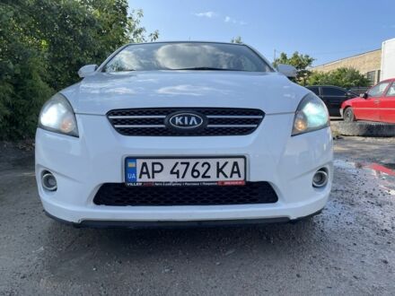 Белый Киа Сид, объемом двигателя 1.6 л и пробегом 196 тыс. км за 7200 $, фото 1 на Automoto.ua