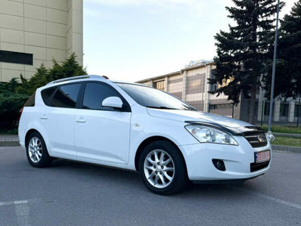 Киа Сид 2010 в Запорожье на Automoto.ua Белый Киа Сид, объемом двигателя 1.6 л и пробегом 222 тыс. км за 7800 $, фото 1 на Automoto.ua