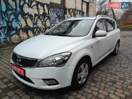 Білий Кіа Сід, об'ємом двигуна 1.59 л та пробігом 189 тис. км за 6800 $, фото 1 на Automoto.ua