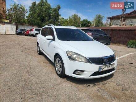 Білий Кіа Сід, об'ємом двигуна 1.6 л та пробігом 203 тис. км за 7400 $, фото 1 на Automoto.ua
