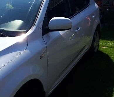 Білий Кіа Сід, об'ємом двигуна 1.6 л та пробігом 210 тис. км за 8300 $, фото 1 на Automoto.ua