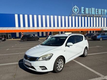 Білий Кіа Сід, об'ємом двигуна 1.6 л та пробігом 334 тис. км за 6707 $, фото 1 на Automoto.ua