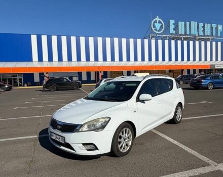 Білий Кіа Сід, об'ємом двигуна 1.6 л та пробігом 334 тис. км за 6707 $, фото 1 на Automoto.ua