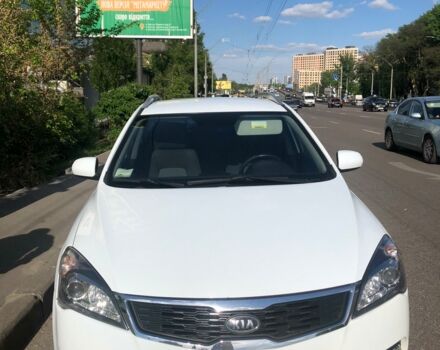 Білий Кіа Сід, об'ємом двигуна 1.6 л та пробігом 120 тис. км за 9000 $, фото 1 на Automoto.ua