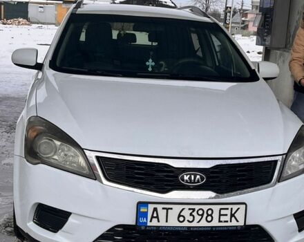 Білий Кіа Сід, об'ємом двигуна 1.58 л та пробігом 260 тис. км за 6600 $, фото 1 на Automoto.ua