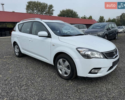 Белый Киа Сид, объемом двигателя 1.6 л и пробегом 99 тыс. км за 6900 $, фото 1 на Automoto.ua