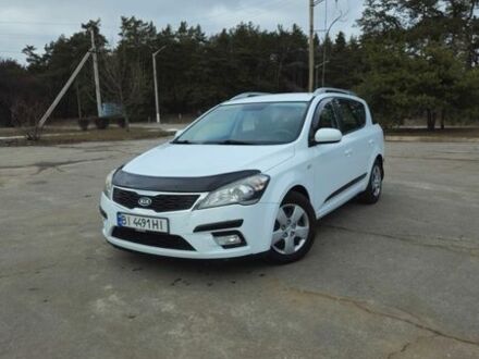 Белый Киа Сид, объемом двигателя 1.6 л и пробегом 168 тыс. км за 5999 $, фото 1 на Automoto.ua