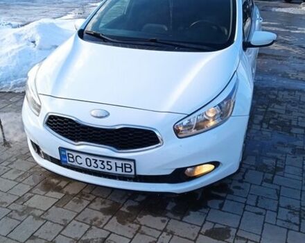 Білий Кіа Сід, об'ємом двигуна 1.58 л та пробігом 194 тис. км за 8500 $, фото 1 на Automoto.ua