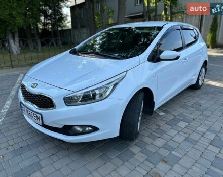 Белый Киа Сид, объемом двигателя 1.4 л и пробегом 206 тыс. км за 6600 $, фото 1 на Automoto.ua