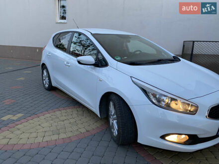 Белый Киа Сид, объемом двигателя 1.4 л и пробегом 193 тыс. км за 9000 $, фото 1 на Automoto.ua