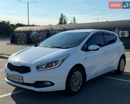 Білий Кіа Сід, об'ємом двигуна 1.4 л та пробігом 237 тис. км за 7100 $, фото 1 на Automoto.ua