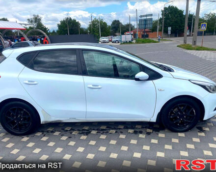 Белый Киа Сид, объемом двигателя 1.6 л и пробегом 180 тыс. км за 9000 $, фото 1 на Automoto.ua
