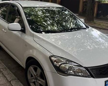 Білий Кіа Сід, об'ємом двигуна 1.6 л та пробігом 217 тис. км за 7700 $, фото 1 на Automoto.ua